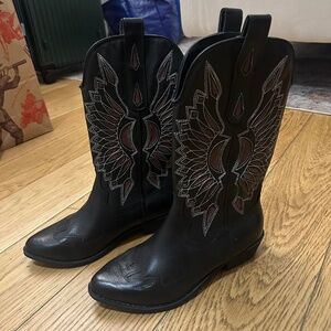 free people willa western boots im black/red color brand new never worn size 7